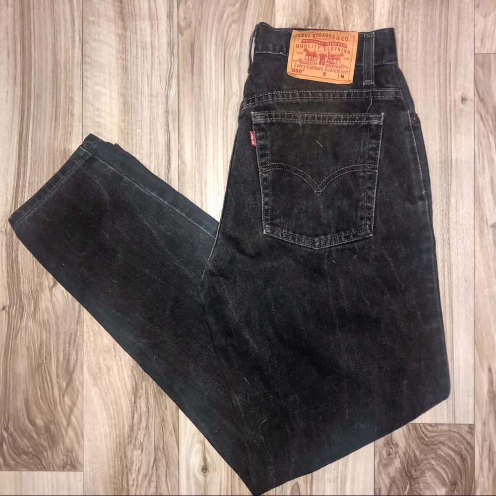 Women’s Levi’s 550